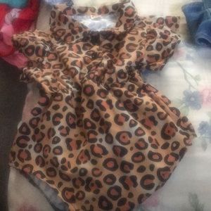 Baby girl onesie with collar
